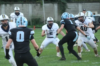 Magnolia's Rushing Attack Wins Out Against Bulldogs